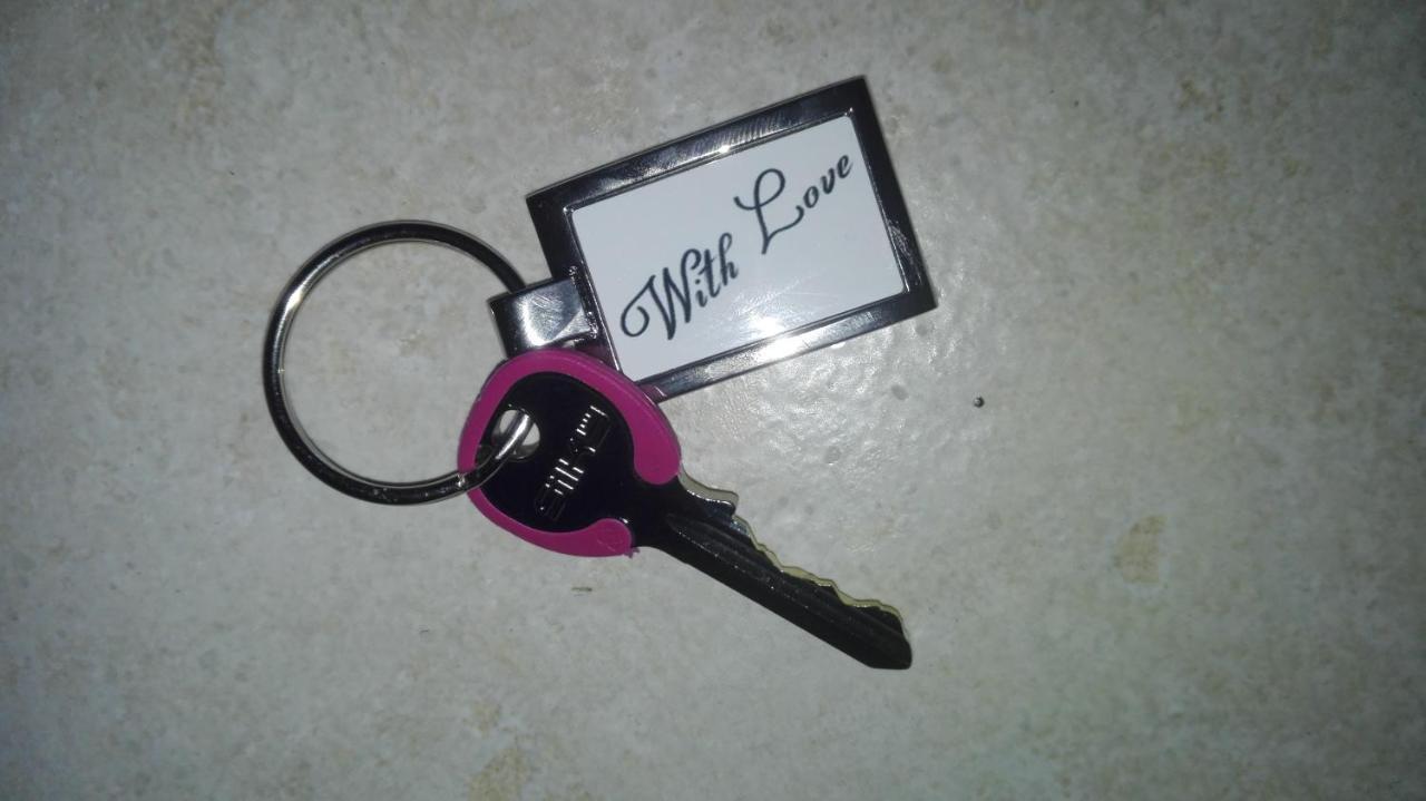 With Love มัลเชซิเน ภายนอก รูปภาพ